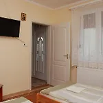 Zoeldike Vendeghaz Konukevi 3*